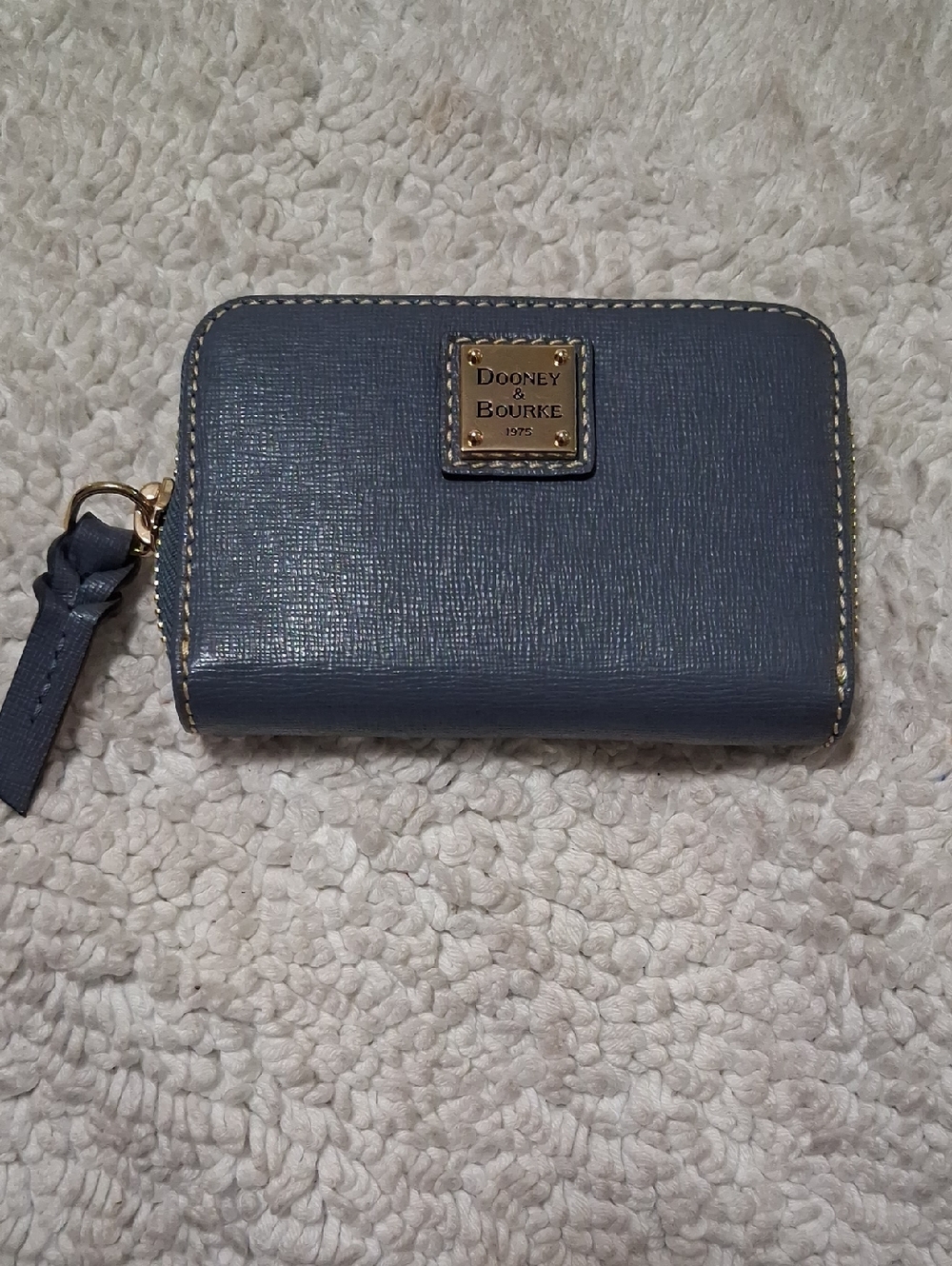Dooney & Bourke BlueTextured Zip Card Case